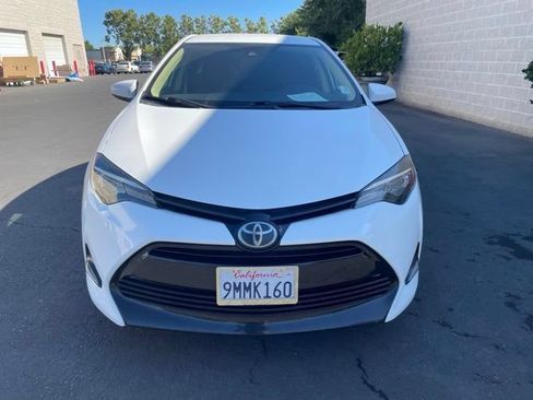 Used 2017 Toyota Corolla LE FWD image 2