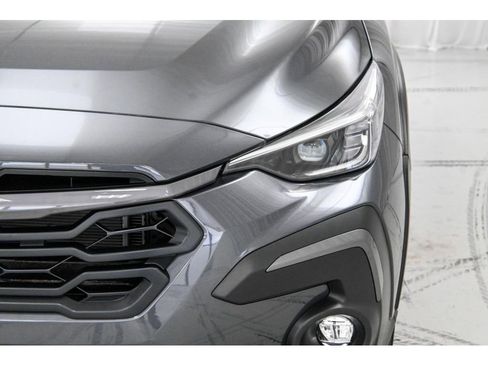 Used 2025 Subaru Crosstrek 2.5i Limited w/ Crosstrek Mirror Package AWD/4WD image 11