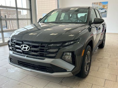 New 2026 Hyundai Tucson Blue SE AWD/4WD image 2