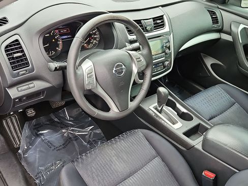 Used 2017 Nissan Altima 2.5 SV FWD image 16