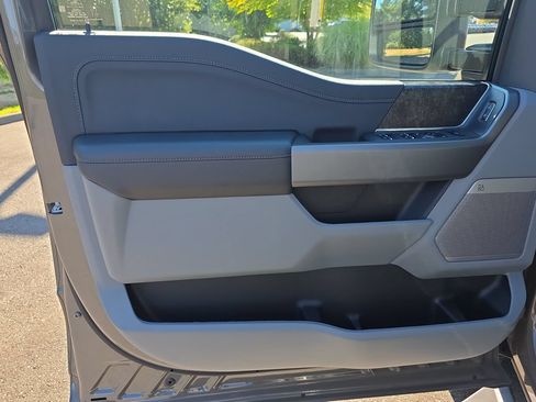 New 2026 Ford F250 XLT w/ XLT Premium Package AWD/4WD image 13