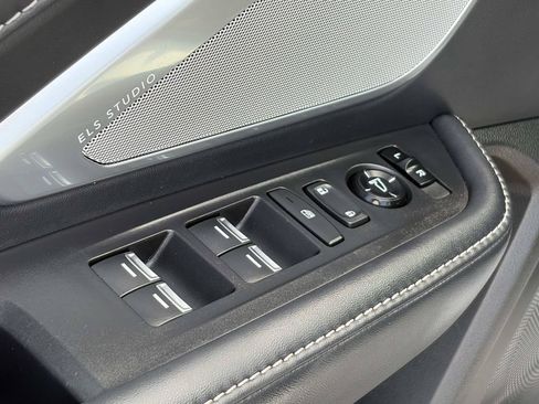Used 2024 Acura RDX SH-AWD w/ Technology Package image 23