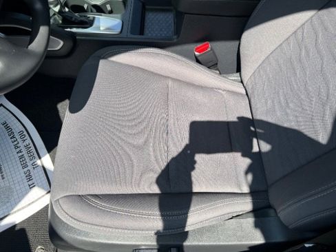 Used 2022 Nissan Frontier SV w/ Technology Package image 26