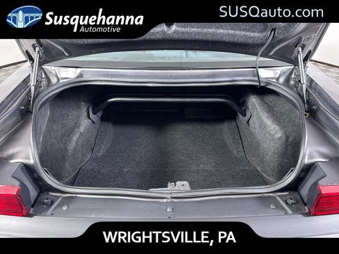 Used 2014 Dodge Challenger R/T image 8