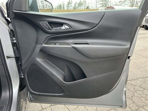 Used 2023 Chevrolet Equinox LT image 24