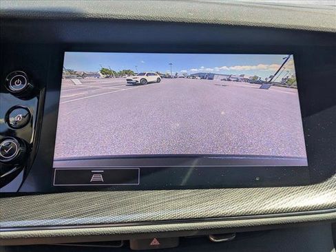 Used 2022 Buick Envision Essence w/ Sport Touring Package FWD image 12