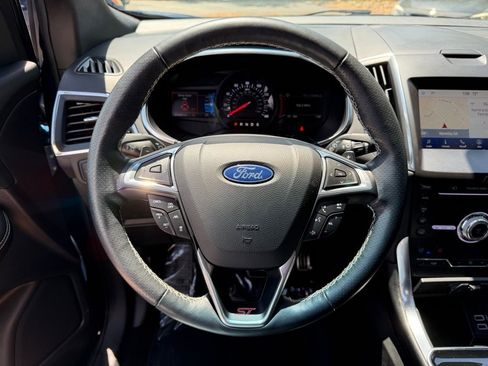 Used 2019 Ford Edge ST w/ Equipment Group 401A AWD/4WD image 17