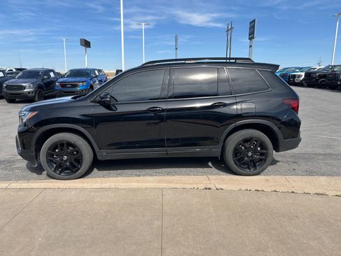 Used 2024 Honda Passport Black Edition image 8