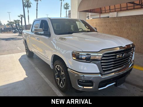 Used 2025 RAM 1500 Laramie image 3