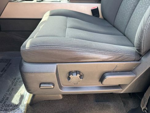 Used 2017 Ford Expedition XLT AWD/4WD image 29