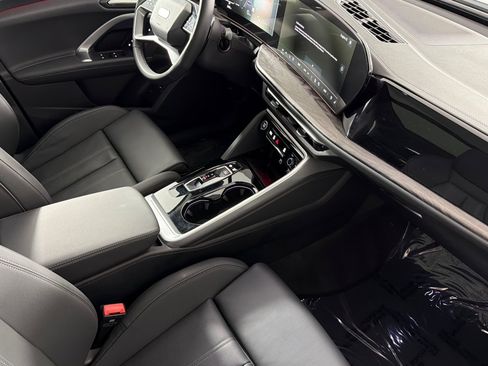 Used 2025 Audi Q5 Premium Plus w/ Premium Plus AWD/4WD image 15