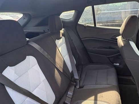 Used 2024 Chevrolet Trax RS image 11