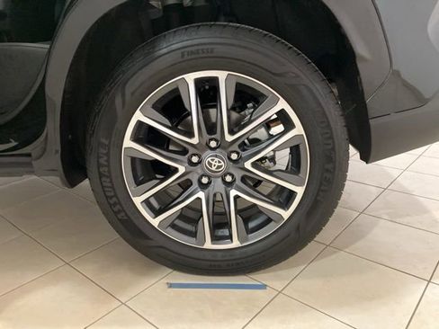 Used 2026 Toyota Corolla Cross XLE w/ Convenience Package image 27