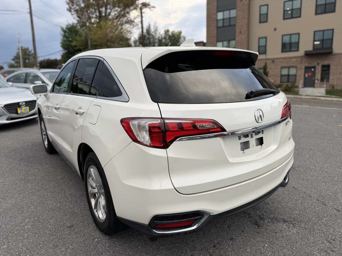 Used 2016 Acura RDX w/ Tech & AcuraWatch Plus Pack AWD/4WD image 5