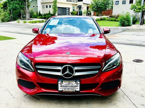 Used 2018 Mercedes-Benz C 300 Sedan image 2