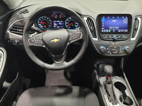 Used 2025 Chevrolet Malibu RS image 22