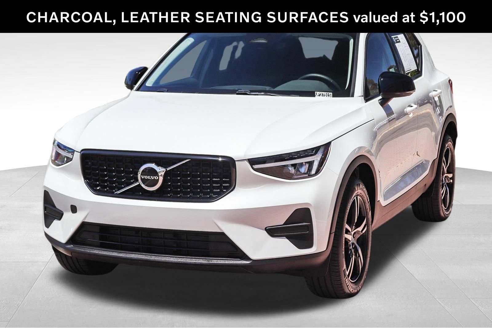 Certified 2026 Volvo XC40 B4 Core FWD image 3
