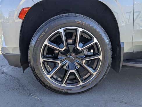 Used 2023 Chevrolet Tahoe RST AWD/4WD image 38