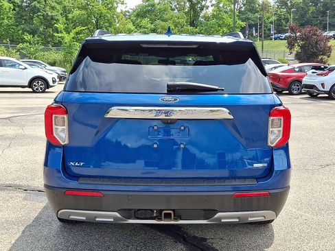 Used 2020 Ford Explorer XLT w/ Equipment Group 202A AWD/4WD image 5