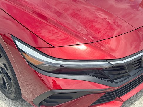 Certified 2026 Hyundai Elantra Sport FWD image 31