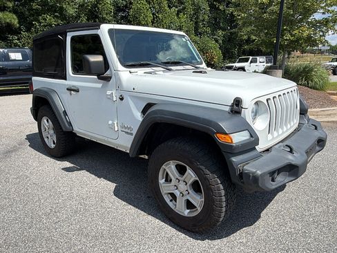 Used 2018 Jeep Wrangler Sport AWD/4WD image 5