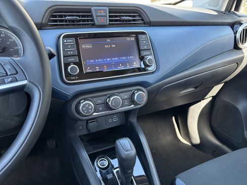 Used 2025 Nissan Versa SV FWD image 17