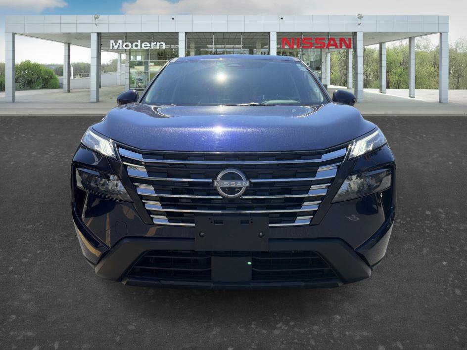 Certified 2025 Nissan Rogue SV AWD/4WD image 8