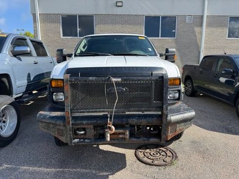 Used 2009 Ford F250 XL AWD/4WD image 2