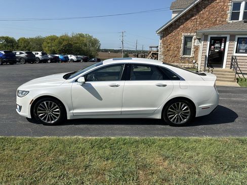 Used 2018 Lincoln MKZ Select w/ Select Plus Package FWD image 2