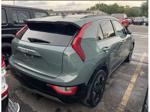 Used 2023 Kia Niro Wind FWD image 3