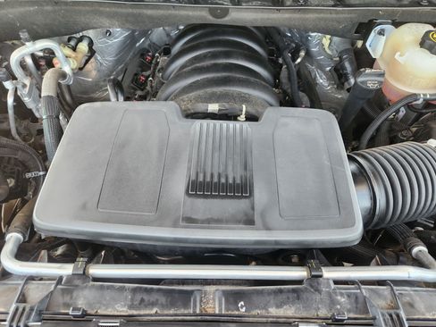 Used 2023 Chevrolet Tahoe Z71 w/ Off-Road Capability Package AWD/4WD image 33