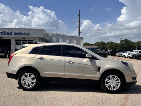 Used 2010 Cadillac SRX Luxury FWD image 5