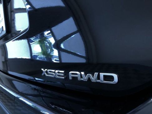 Certified 2025 Toyota Highlander XSE AWD/4WD image 15