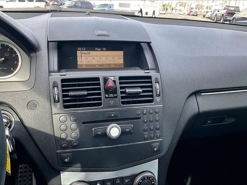 Used 2008 Mercedes-Benz C 300 Sport image 33