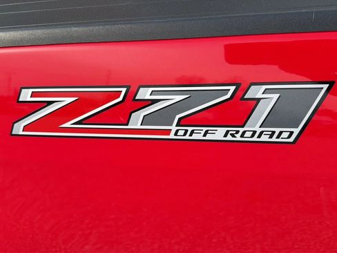 Used 2019 Chevrolet Colorado Z71 image 12