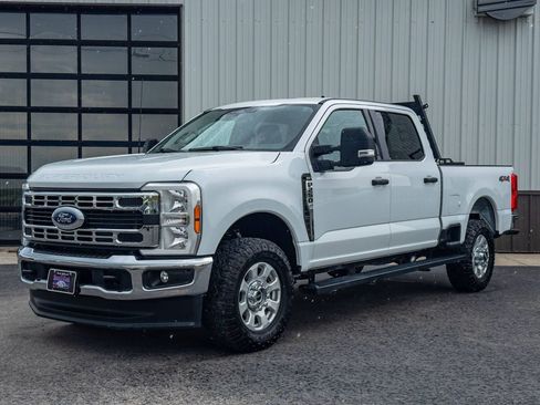 Used 2023 Ford F250 XLT AWD/4WD image 1