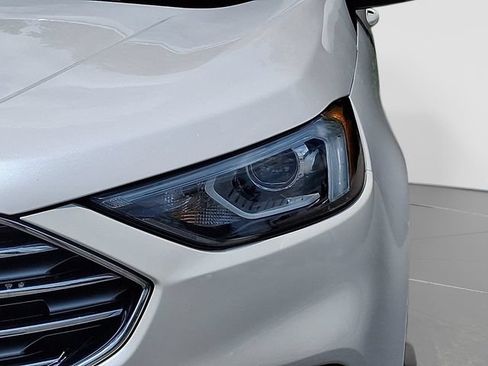 Used 2019 Ford Edge SEL w/ Equipment Group 201A AWD/4WD image 11