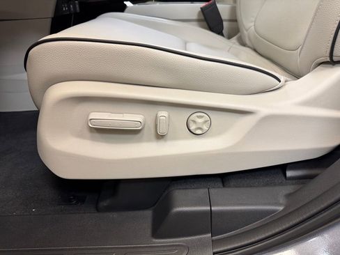 New 2026 Honda Odyssey Touring image 11