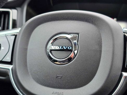 Certified 2023 Volvo XC60 B5 Ultimate w/ Climate Package image 30