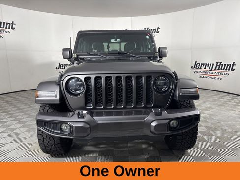 Used 2021 Jeep Gladiator Overland image 3