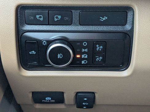Used 2023 Ford F450 Lariat w/ FX4 Off-Road Package AWD/4WD image 19