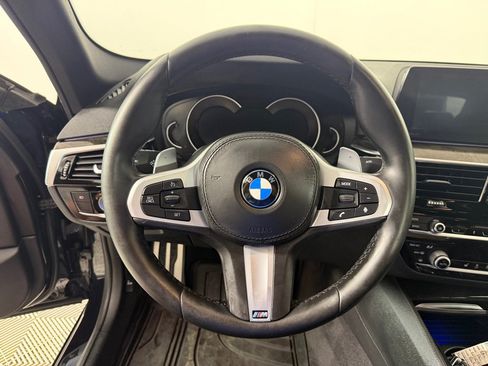 Used 2019 BMW 530i w/ M Sport Package RWD image 15