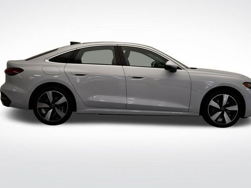 Used 2025 Audi A5 2.0T Premium Plus w/ Premium Plus AWD/4WD image 6
