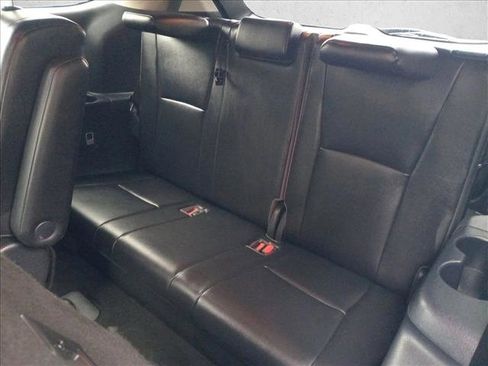 Used 2021 Toyota Highlander XLE image 12