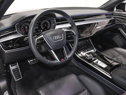 Used 2024 Audi S8 image 24