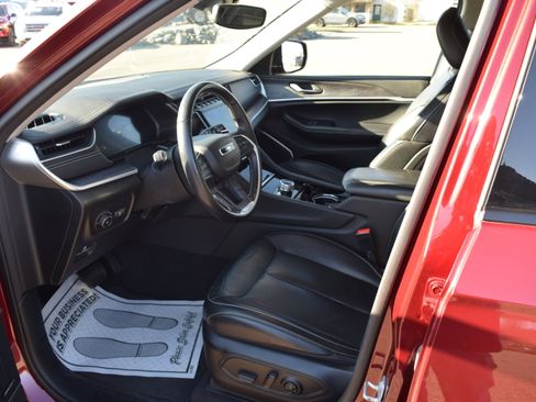 Used 2021 Jeep Grand Cherokee L Limited image 12