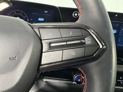 Used 2025 Chevrolet Equinox RS w/ LPO, Floor Liner Package image 10