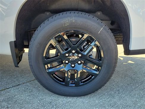 New 2026 Chevrolet Silverado 1500 Custom image 5