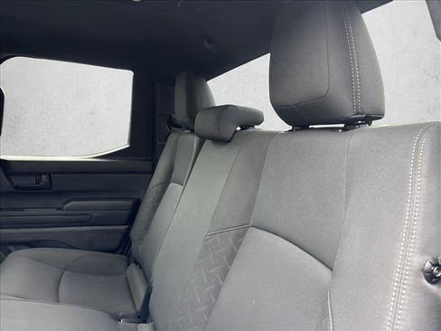 Certified 2025 Toyota Tacoma SR5 AWD/4WD image 24