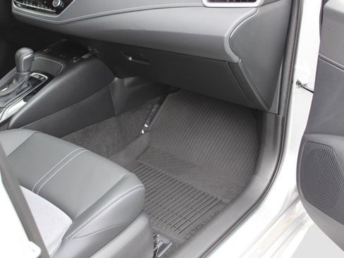 Used 2024 Toyota Corolla XSE image 37